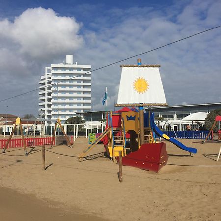 לידו די ג'סולו Beach Palace With Small Swimming Pool, Private Beach, Parking מראה חיצוני תמונה