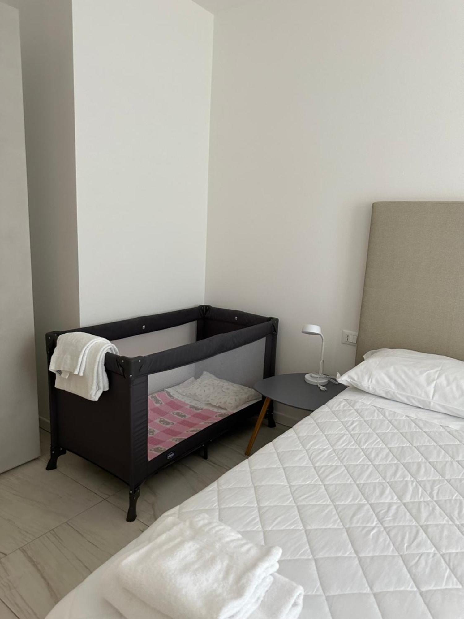 לידו די ג'סולו Beach Palace With Small Swimming Pool, Private Beach, Parking מראה חיצוני תמונה
