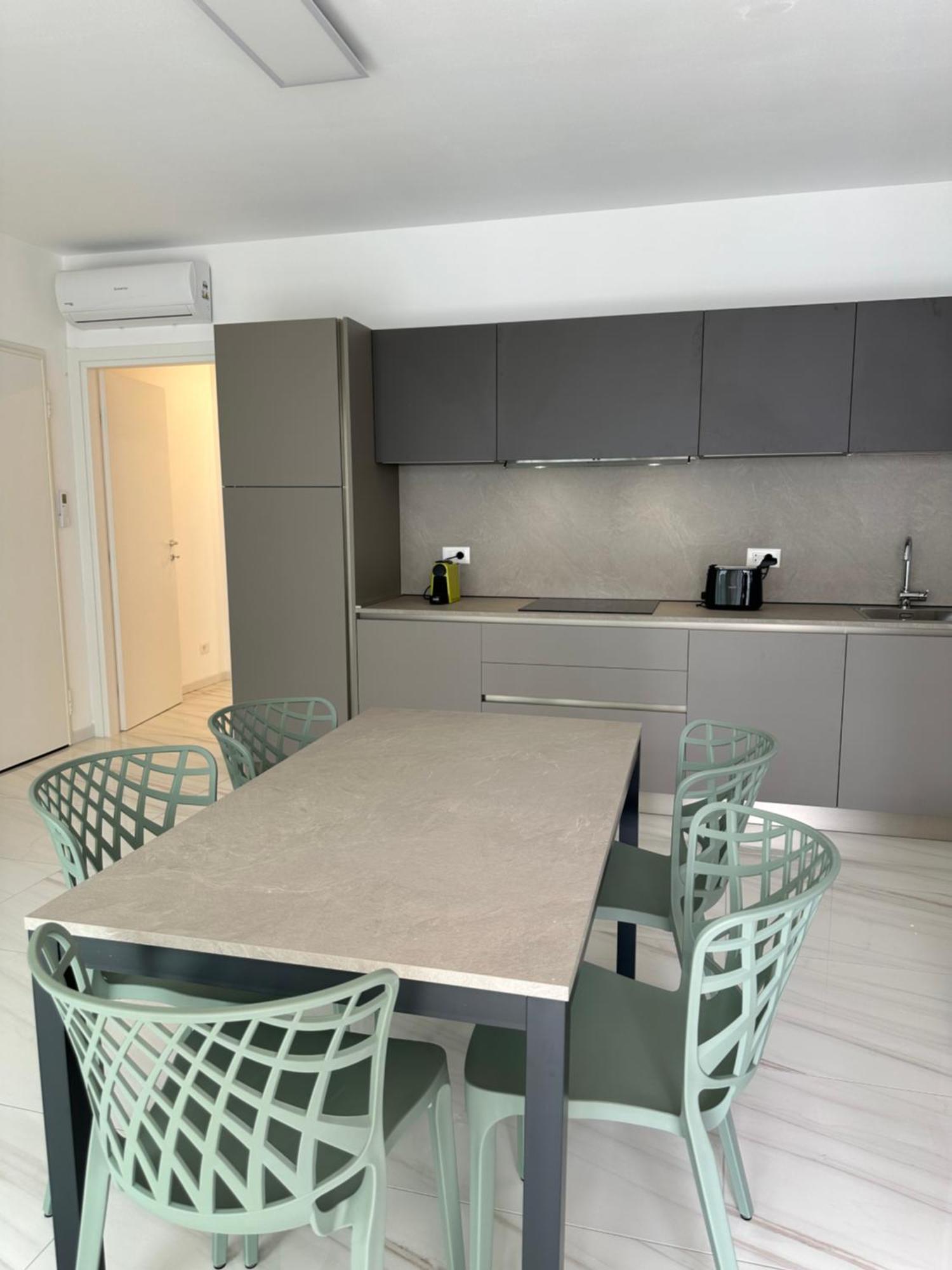 לידו די ג'סולו Beach Palace With Small Swimming Pool, Private Beach, Parking מראה חיצוני תמונה