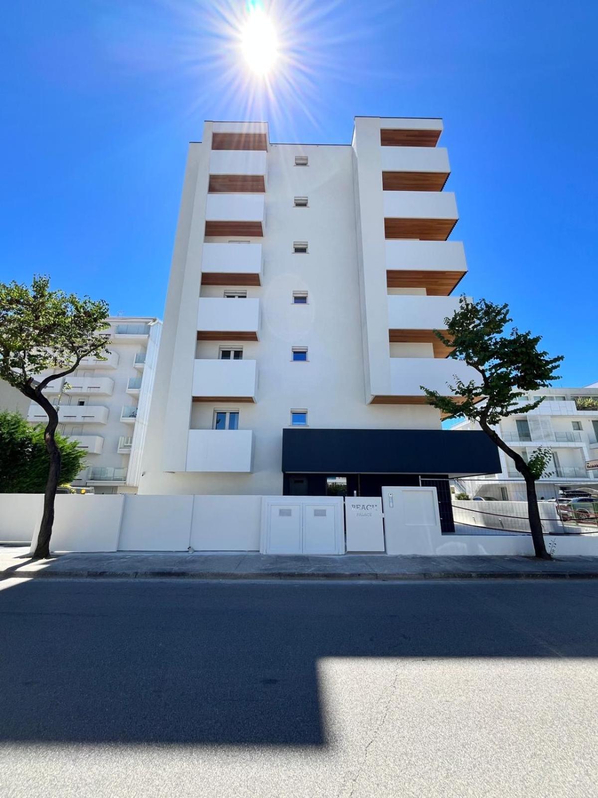 לידו די ג'סולו Beach Palace With Small Swimming Pool, Private Beach, Parking מראה חיצוני תמונה