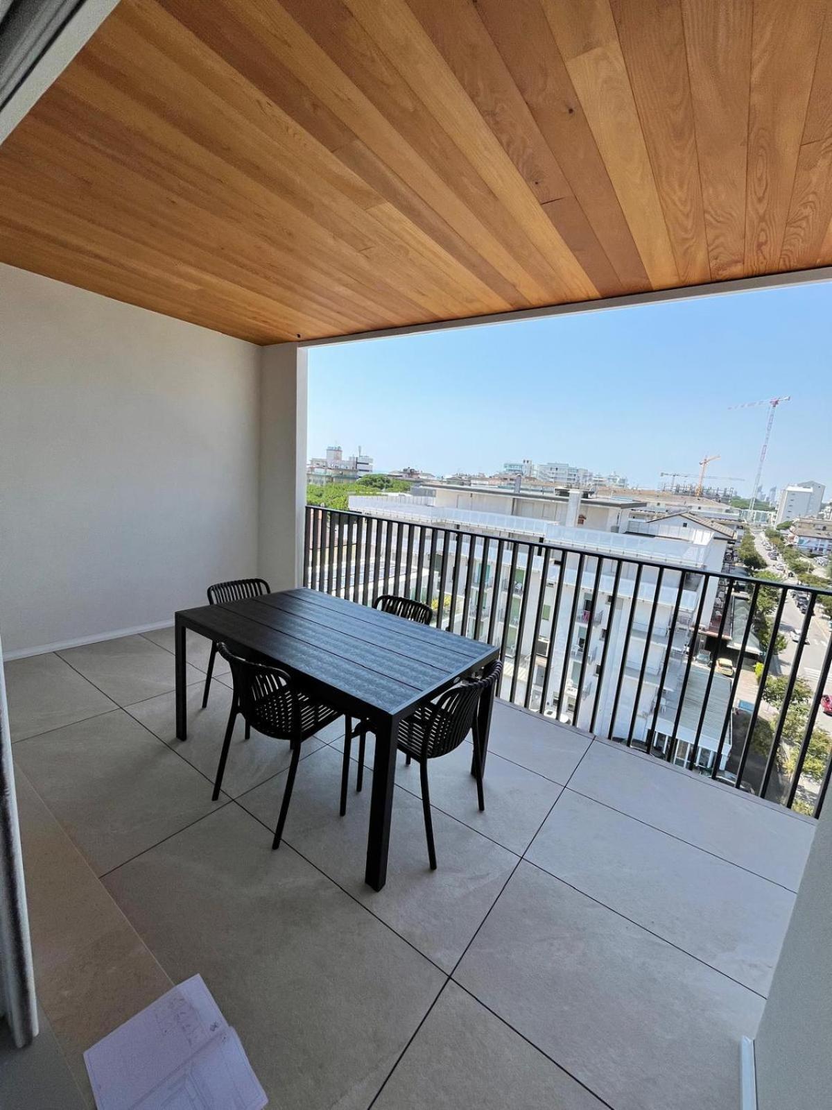 לידו די ג'סולו Beach Palace With Small Swimming Pool, Private Beach, Parking מראה חיצוני תמונה